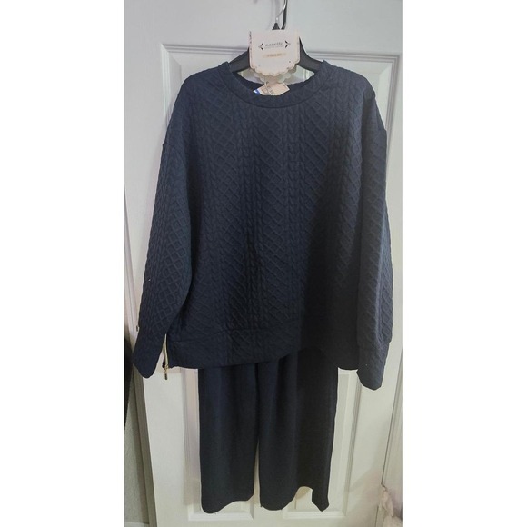 Nanette Lepore Jackets & Blazers - NWT Nanette Lepore Quilted Crewneck & Pants Lounge Set Dark Sapphire XL MSRP $99